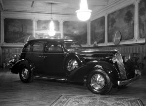 Studebaker President Cruising Sedan 1936 года